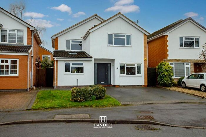 4 Bedroom Detached House For Sale In Kingland Drive, Leamington Spa, CV32