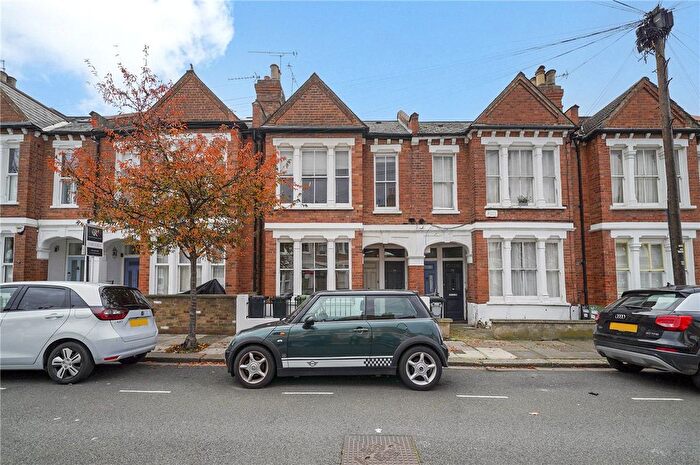 2 Bedroom Flat For Sale In Edenvale Street, London, SW6