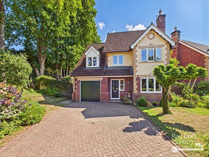 4 Bedroom Detached House For Sale In Crowcombe Heathfield, Taunton, TA4