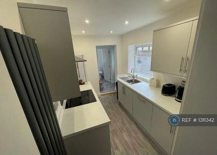 5 Bedroom Terraced House To Rent In Gloucester, Gloucester, GL1