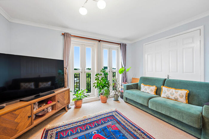 2 Bedroom Apartment To Rent In Portsmouth Road, Surbiton, KT6