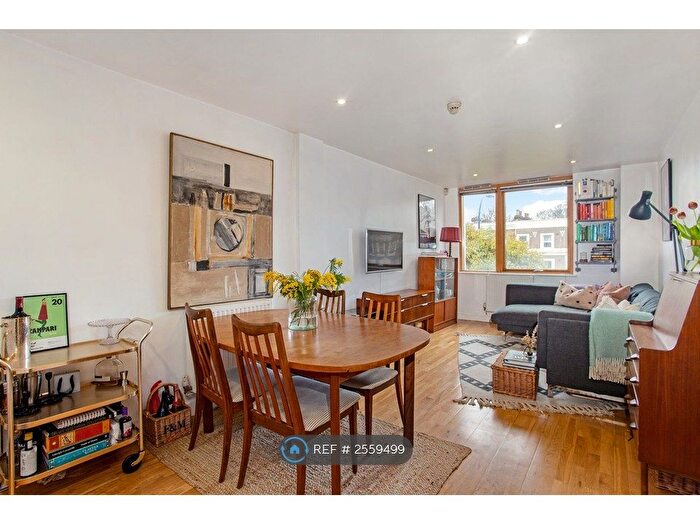 2 Bedroom Flat To Rent In Lewisham Way, London, SE14