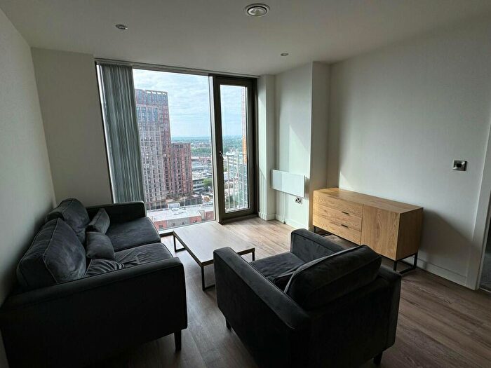 2 Bedroom Apartment To Rent In Store Street, Manchester, Greater Manchester, M1