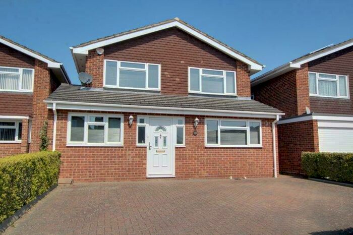 4 Bedroom Detached House To Rent In Maple Way, Burnham-On-Crouch, Essex, CM0