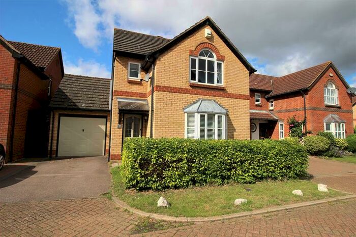 3 Bedroom Detached House To Rent In Broadhurst Abbey, Bedford, MK41