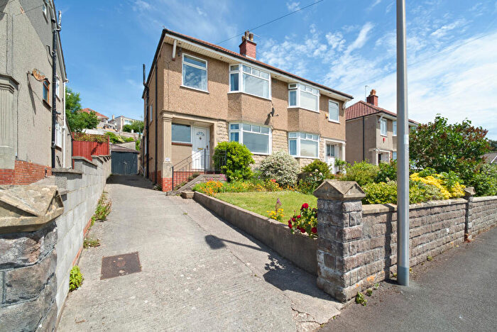 3 Bedroom Semi-Detached House For Sale In Westbrook Road, Milton, BS22
