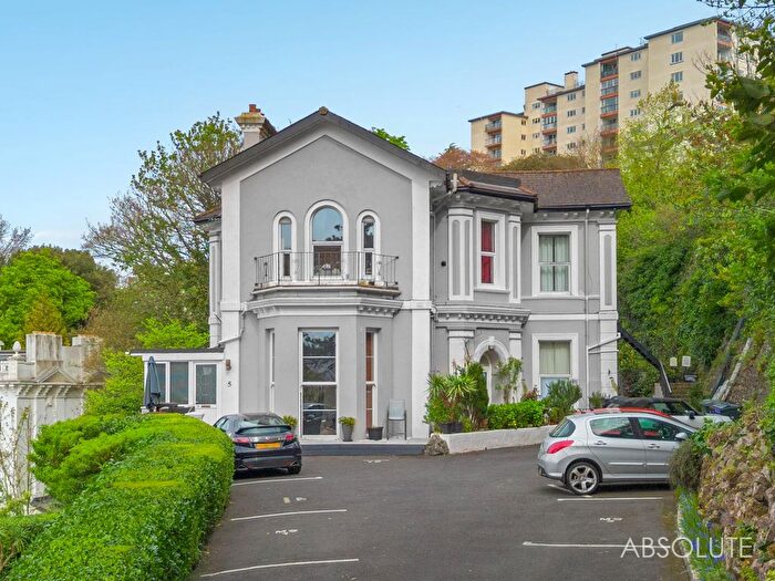 2 Bedroom Flat For Sale In Higher Woodfield Road, Drake Court Higher Woodfield Road, TQ1