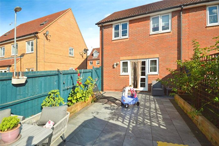 3 Bedroom End Of Terrace House For Sale In Pavillion Gardens, Lincoln, Lincolnshire, LN6