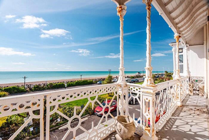 2 Bedroom Flat For Sale In Jason Court, Heene Terrace, BN11