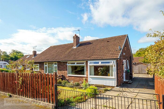 2 Bedroom Bungalow For Sale In Sutton Drive, Dalton, Huddersfield, HD5