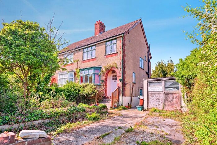 3 Bedroom Semi-Detached House For Sale In Littlemoor Road, Weymouth, Dorset, DT3