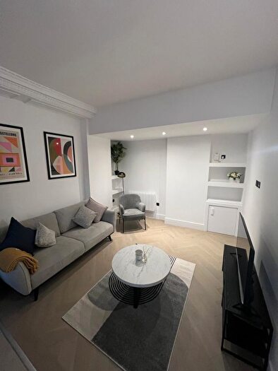 1 Bedroom Flat To Rent In Long Row, Nottingham, NG1