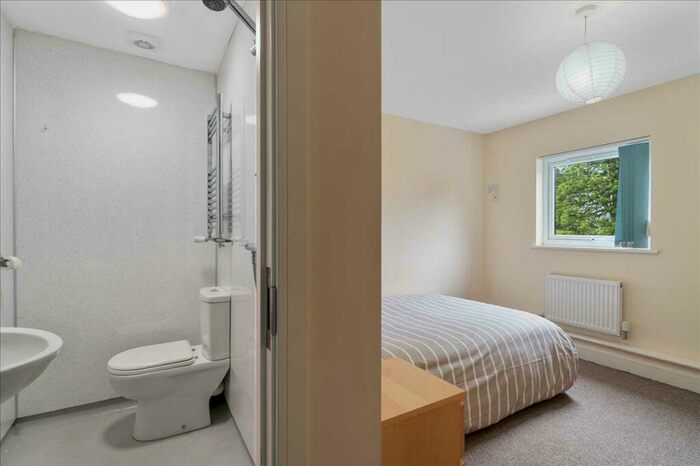 7 Bedroom Apartment To Rent In Houndiscombe Road, Plymouth, PL4