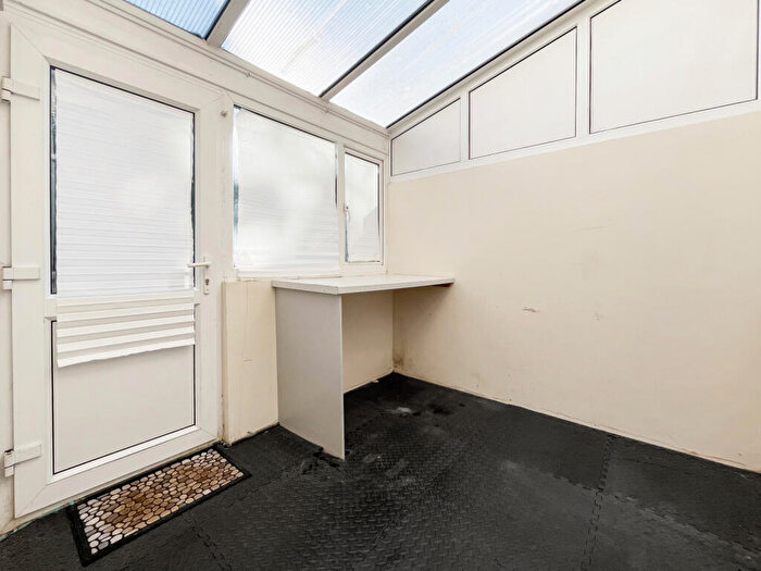 3 Bedroom End Of Terrace House For Sale In Broadway, Rainham, Gillingham, Kent, ME8