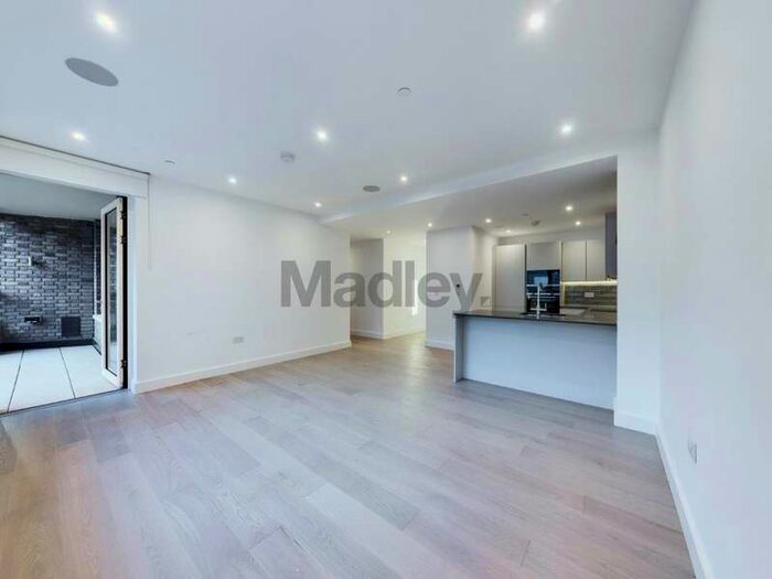 2 Bedroom Property To Rent In New Tannery Way, London, SE1