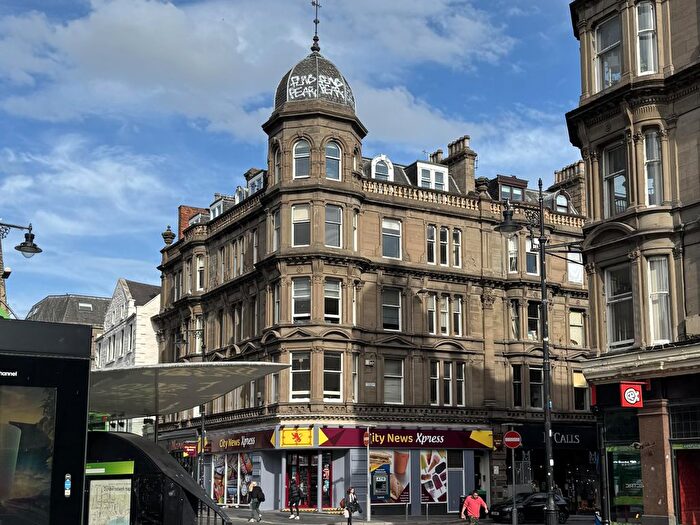 2 Bedroom Flat To Rent In Flat /, Scrimgeours Building, Whitehall Street, Dundee, DD1
