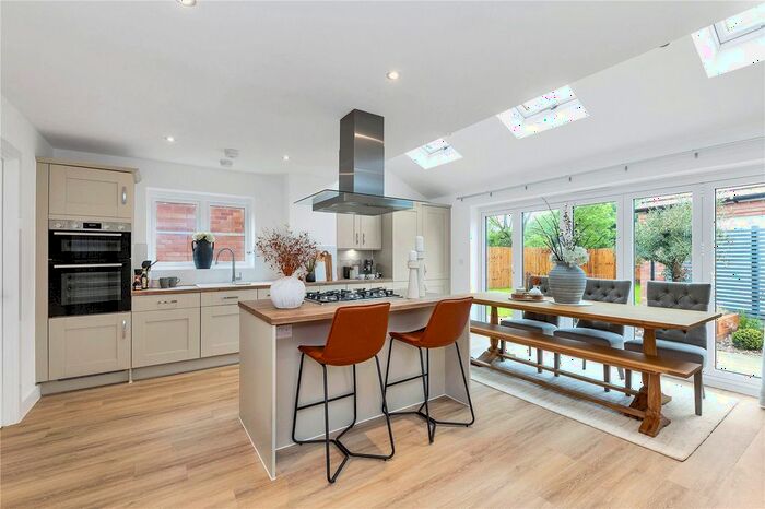 4 Bedroom Detached House For Sale In Sandpit Close, Over, Cambridge, Cambridgeshire, CB24