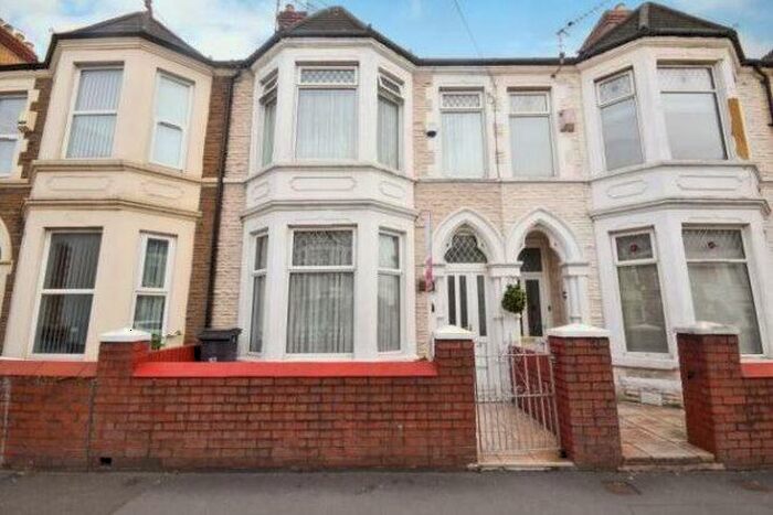 3 Bedroom Property To Rent In Mackintosh Place, Caerdydd, CF24