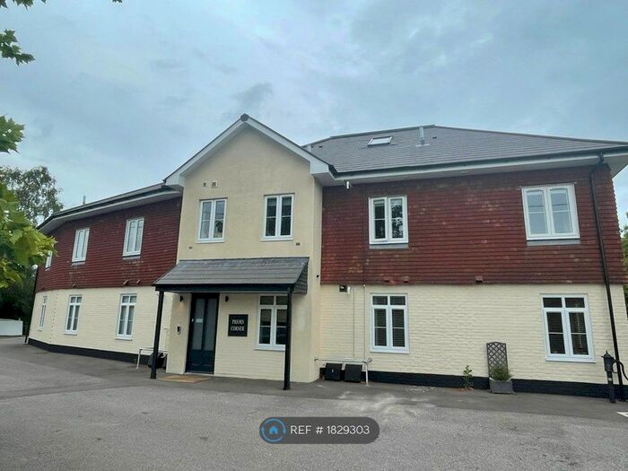 1 Bedroom Flat To Rent In Dunleys Hill, Hook, RG29