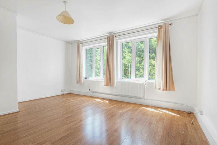2 Bedroom Maisonette To Rent In Chinbrook Road London, SE12