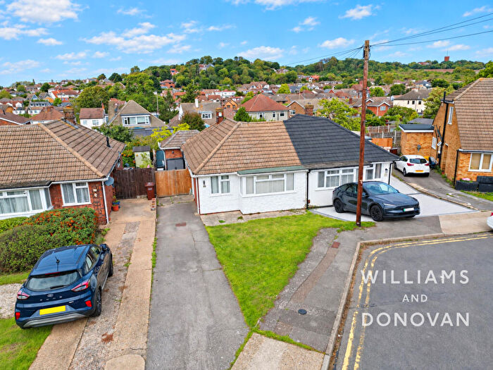 2 Bedroom Semi-Detached Bungalow For Sale In Karen Close, South Benfleet, SS7
