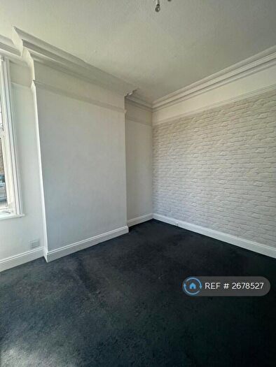 Studio To Rent In Emma Court, Rochester, ME1