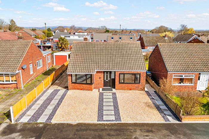 2 Bedroom Detached Bungalow For Sale In Yvonne Close, Ashton-In-Makerfield, WN4