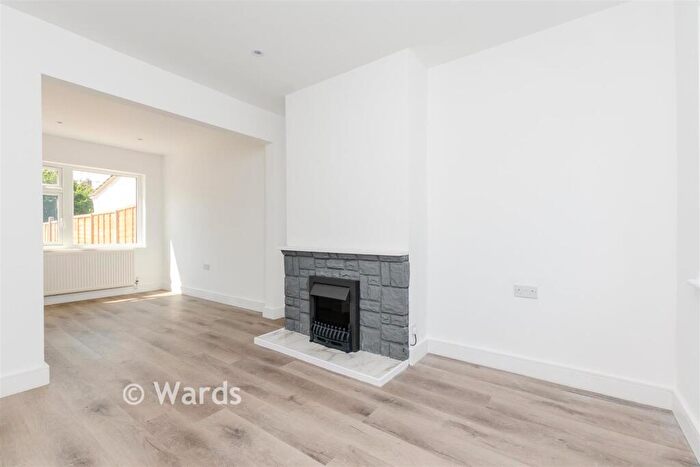 2 Bedroom End Of Terrace House For Sale In Beesfield Lane, Farningham, Dartford, Kent, DA4