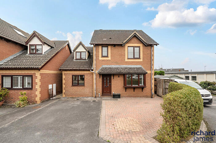 4 Bedroom Detached House For Sale In Elm Park, Royal Wootton Bassett, SN4