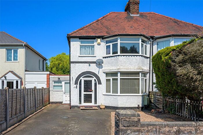 3 Bedroom Semi Detached House For Sale In Watson Road, Fordhouses, Wolverhampton, West Midlands, WV10
