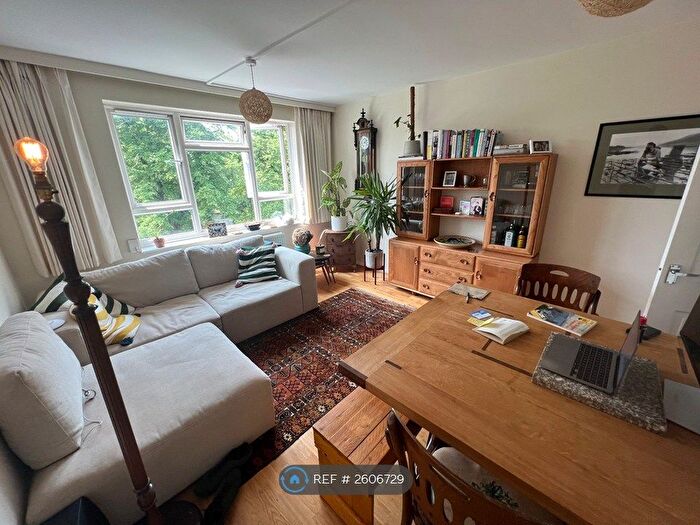 1 Bedroom Flat To Rent In Calidore Close, Brixton, SW2