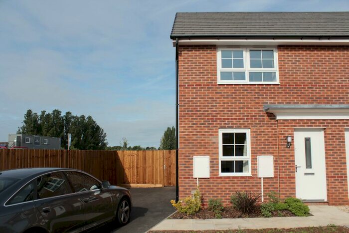 2 Bedroom House To Rent In Tawny Grove, Canley, Coventry, CV4