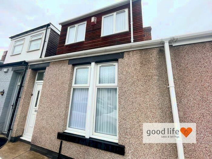 3 Bedroom Terraced House To Rent In Hemming Street, Grangetown, Sunderland, SR2