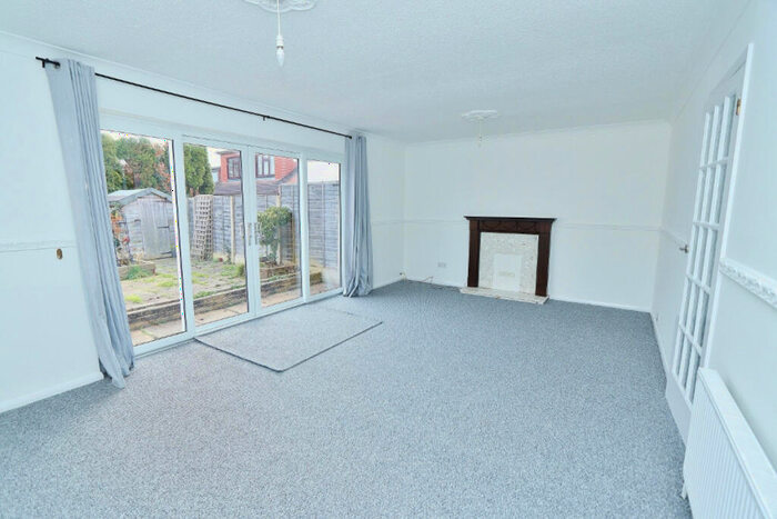 3 Bedroom Terraced House To Rent In Merlin Road, Essex, RM5