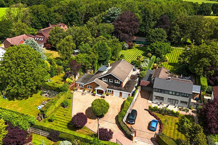 5 Bedroom Detached House For Sale In Broomfield Close, Great Missenden, HP16