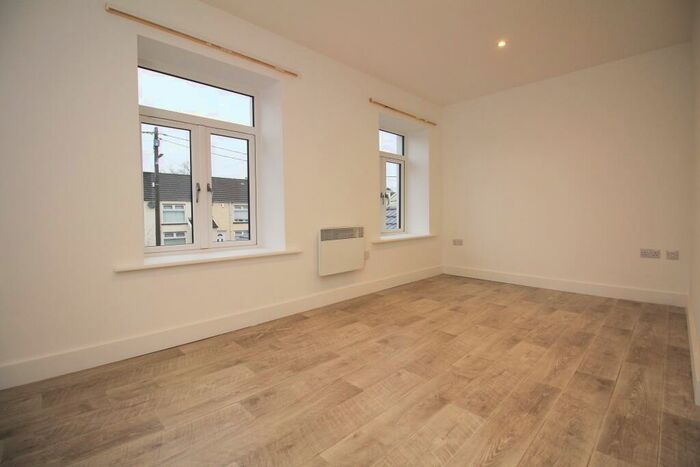 Studio To Rent In Gwynfa House, Main Road, Church Village, CF38