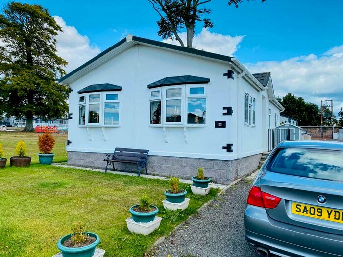 2 Bedroom Park Home For Sale In Seaton Estate, DD11