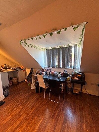 Studio To Rent In Gunnersbury Avenue, London, W3