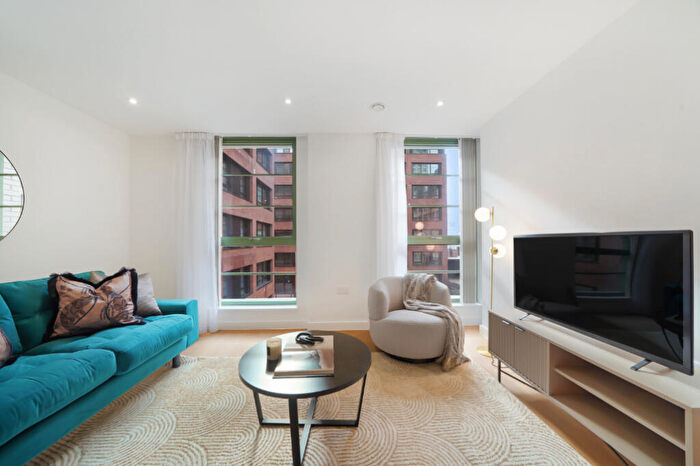 2 Bedroom Apartment To Rent In Guild Point, B5