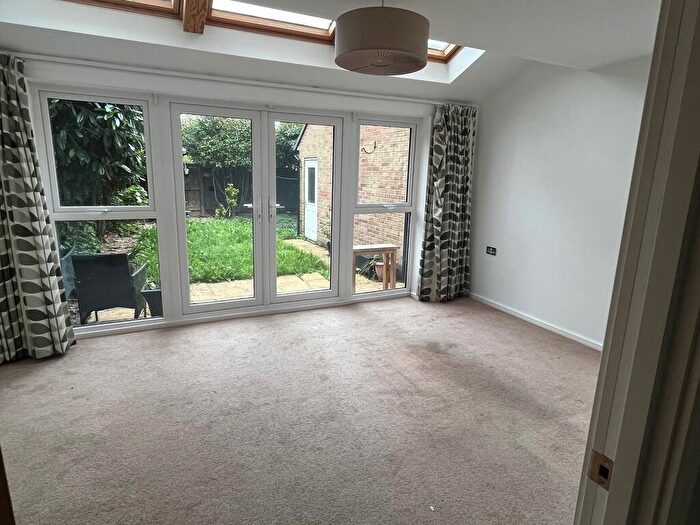 4 Bedroom Semi-Detached House To Rent In Mallow Drive, Salford, M7