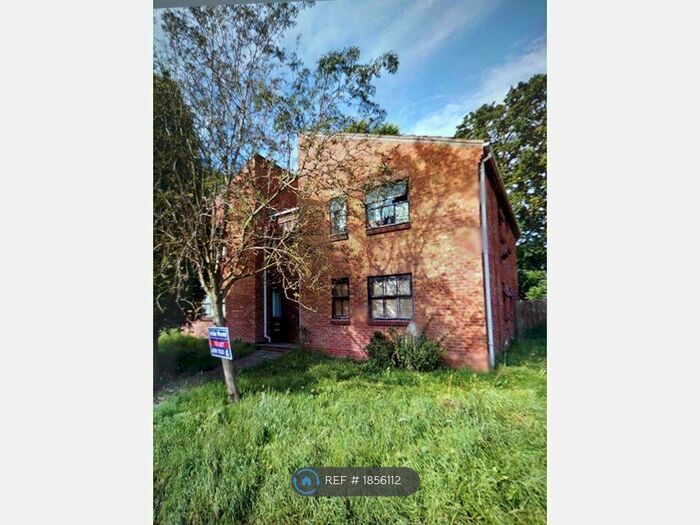 Studio To Rent In Old Bank Top, Birmingham, B31