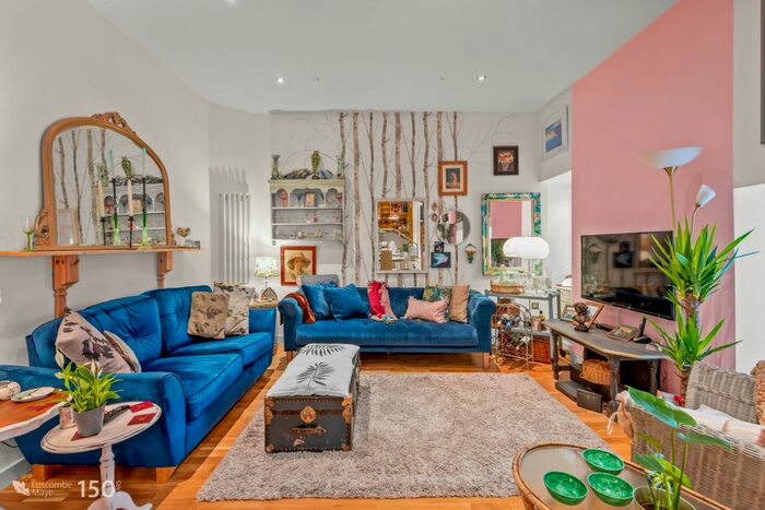 3 Bedroom Barn Conversion For Sale In South Brent, TQ10