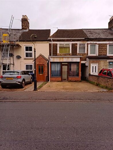 2 Bedroom Terraced House For Sale In Sprowston Road, Norwich, NR3