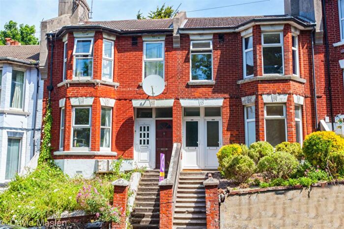 2 Bedroom Flat To Rent In Bear Road, BN2