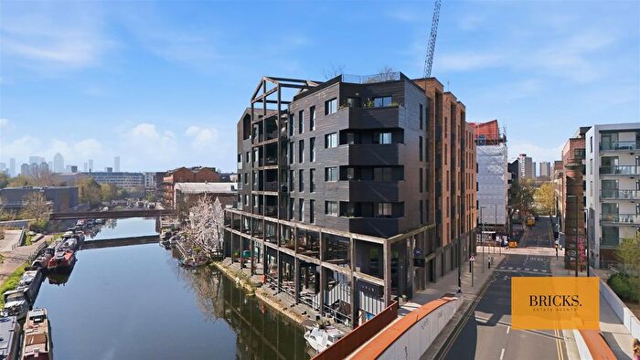 2 Bedroom Flat For Sale In Legacy House, Roach Road, London, E3