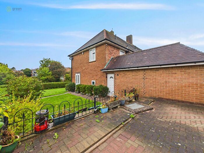 3 Bedroom End Terrace House For Sale In Chadwick Road, Sutton Coldfield, B75