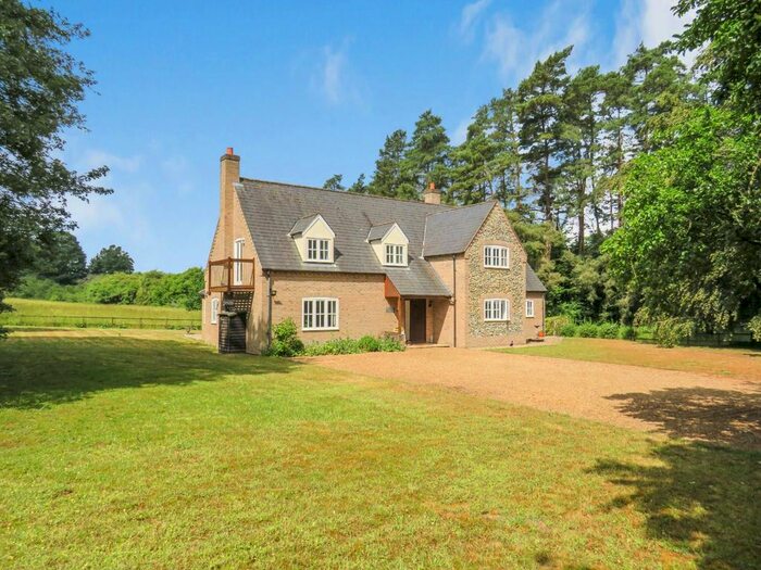 4 Bedroom Detached House For Sale In Mundford, Thetford, IP26