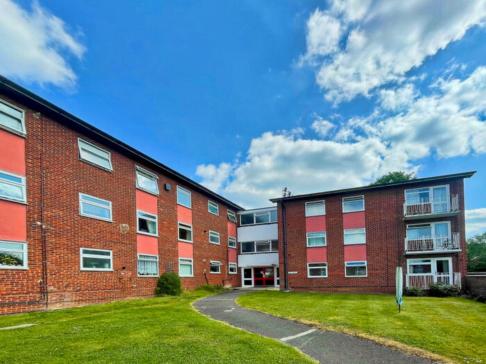 2 Bedroom Apartment To Rent In Elleray Court, Ash Vale, GU12