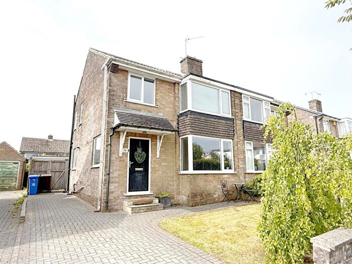 3 Bedroom Semi-Detached House To Rent In Barncliffe Road, Sheffield, S10