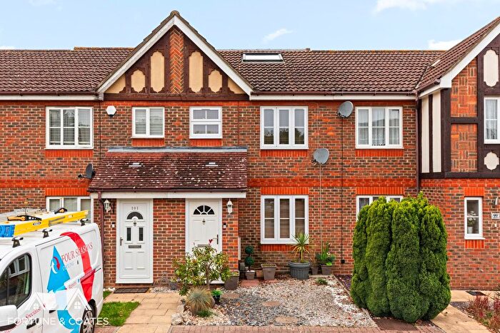 3 Bedroom Terraced House For Sale In Ridgeways, Harlow, CM17